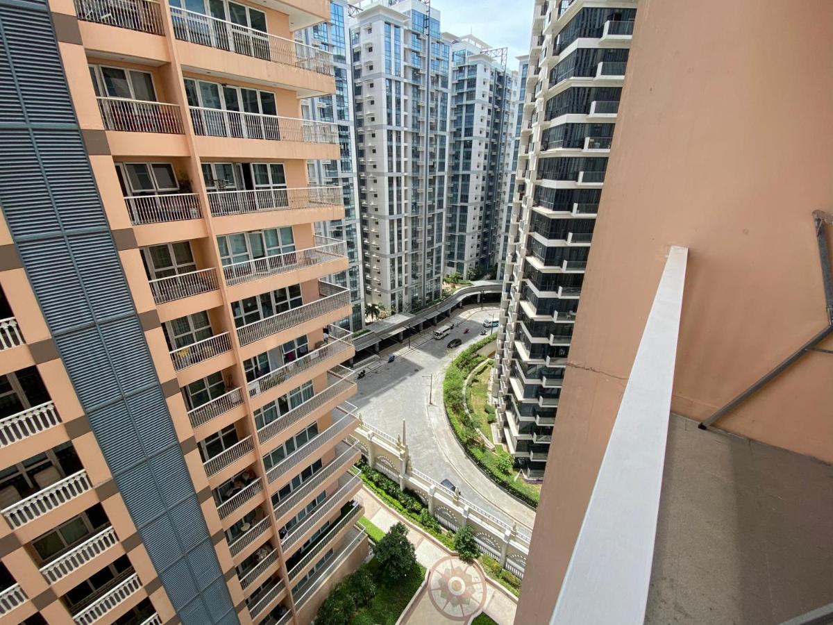 Spacious Condo In Venice Luxury Residences Taguig Exterior foto